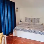 Barbaresko Apartment Lumbarda