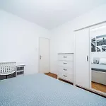 Barbaresko Apartment Lumbarda