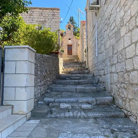 Barbaresko Apartamento Lumbarda