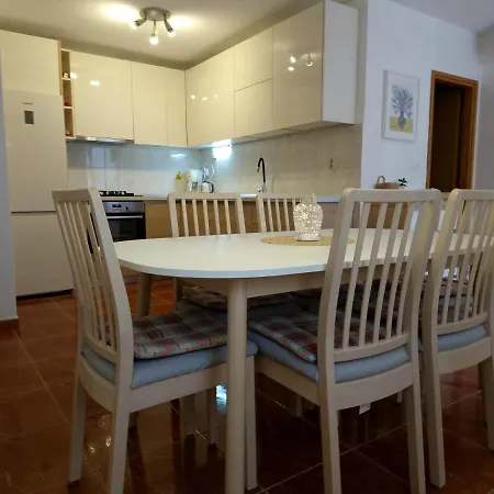 Barbaresko Apartment *
