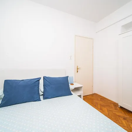 Apartment Barbaresko Lumbarda